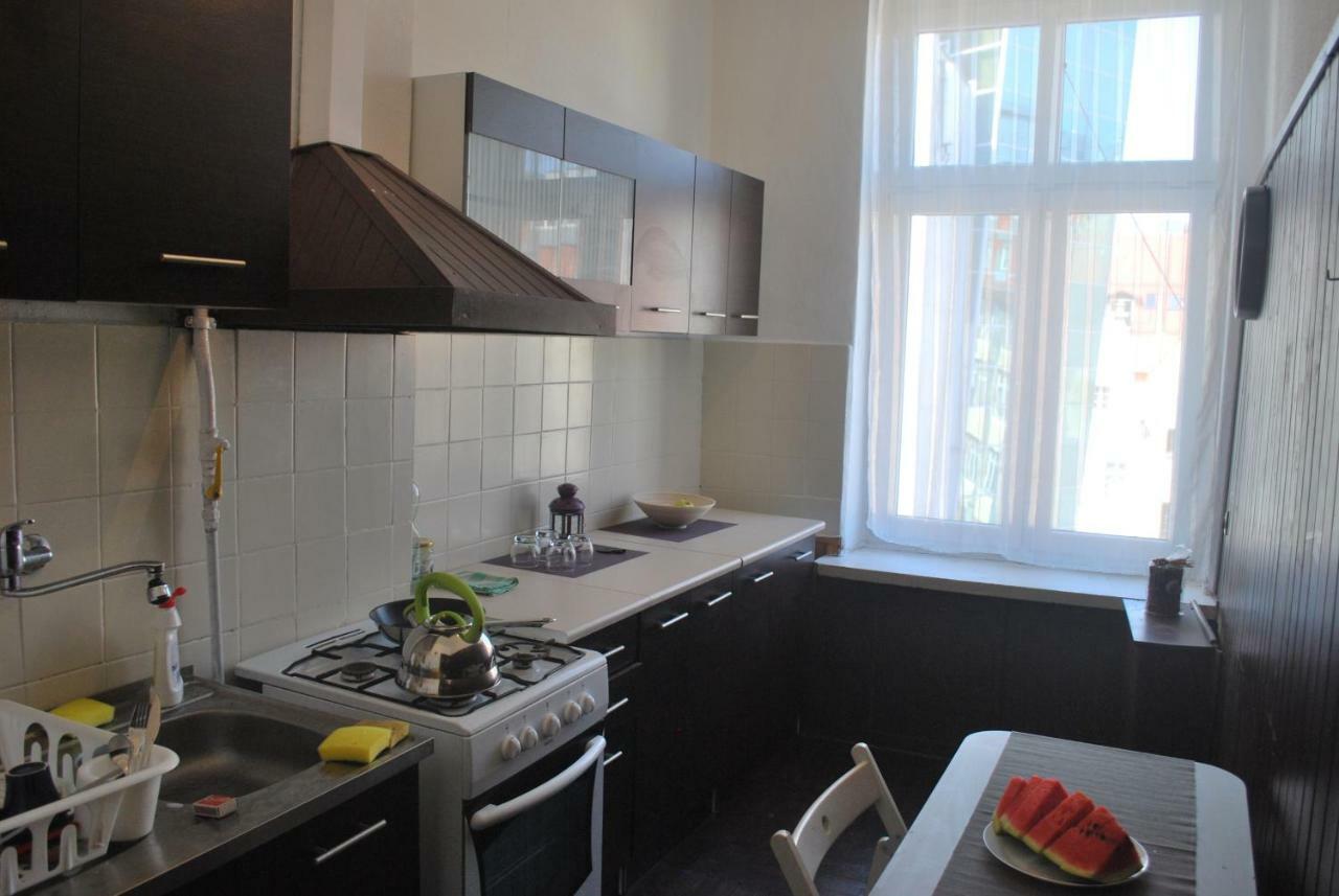 Pokoje W Cichym Mieszkaniu 50m Od Rynku Alloggio in famiglia